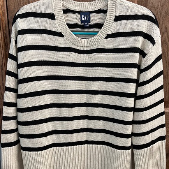 Gap women’s sweater, light tan and black stripe, size M - Picture 1 of 5
